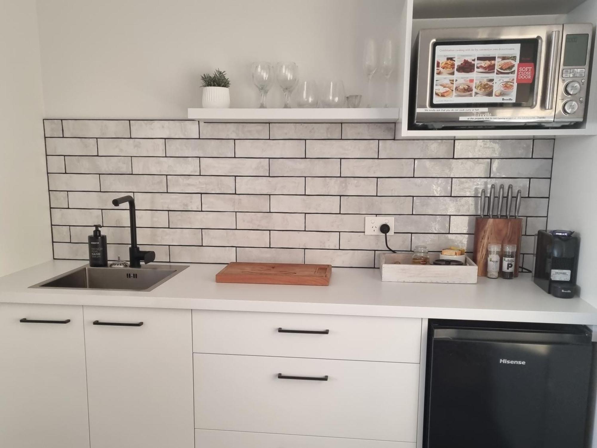 Bach22 Rustic Romantic Getaway Te Puna 외부 사진
