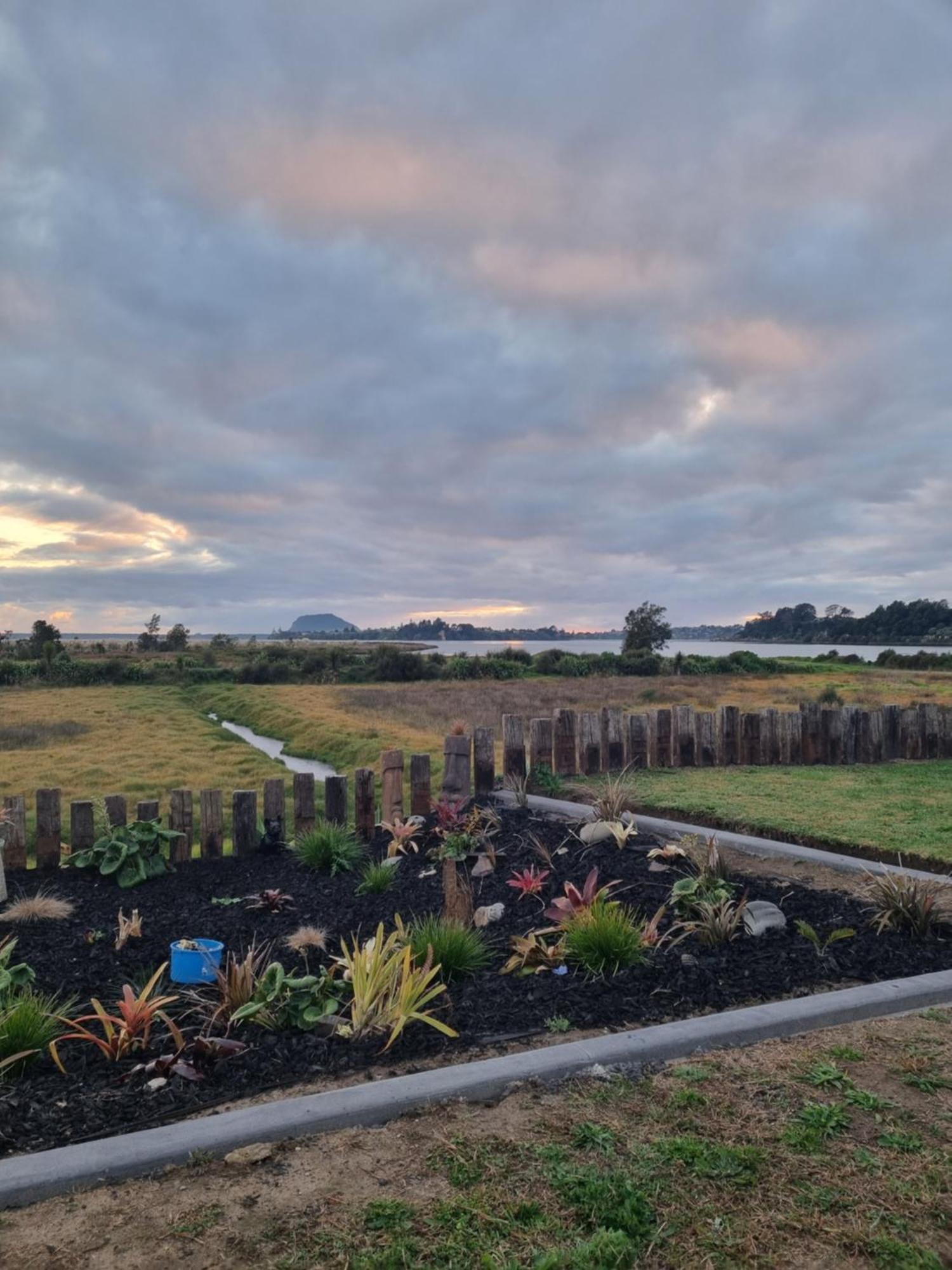 Bach22 Rustic Romantic Getaway Te Puna 외부 사진